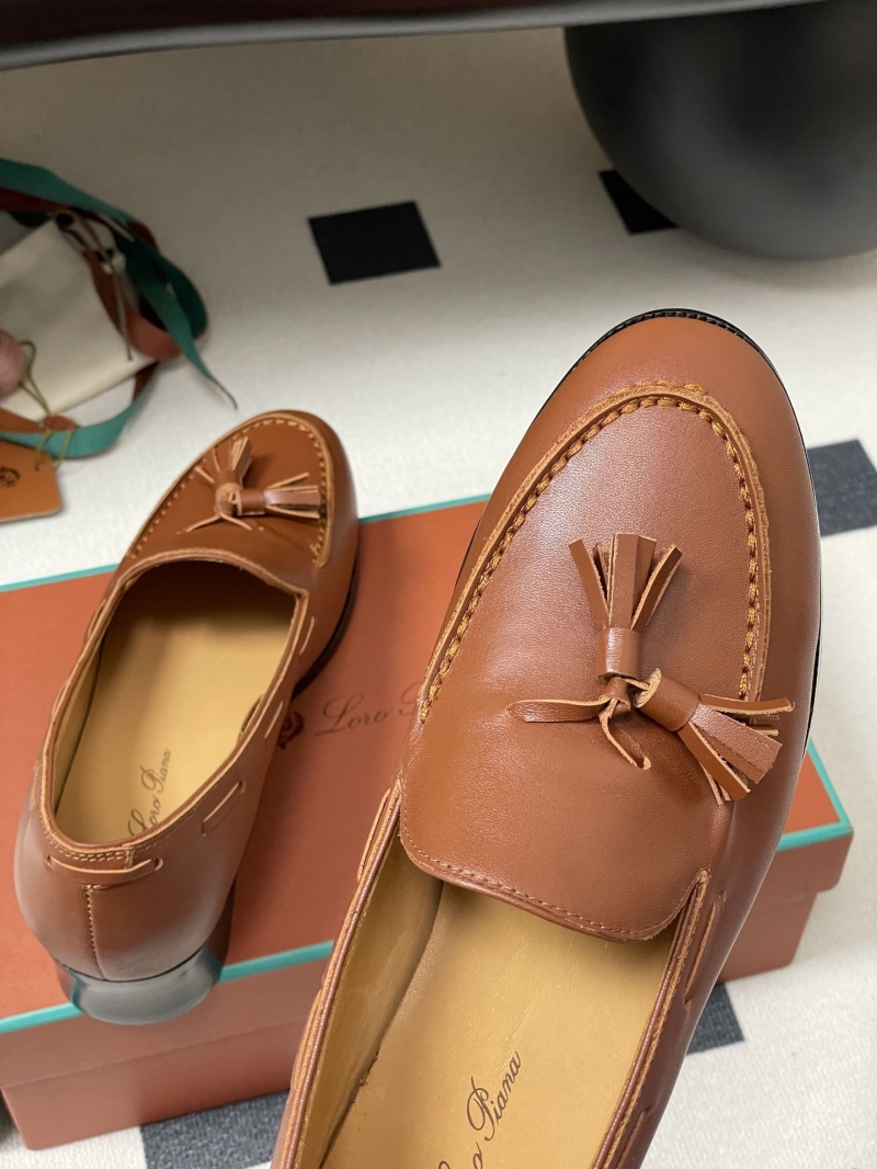L0r0 P1ana loafers